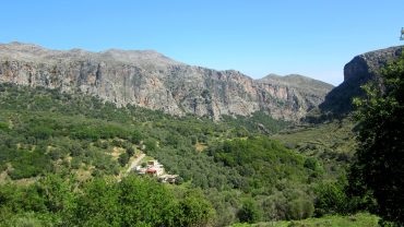 Εξορμήσεις στη Φύση της Κρήτης: Βουνό ή Θάλασσα, Εσείς Επιλέγετε – Εμείς σας Μεταφέρουμε!