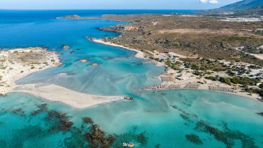 Ελαφονήσι: Ο Παράδεισος των Χανίων – Άνετη Μεταφορά με τα Λεωφορεία μας!