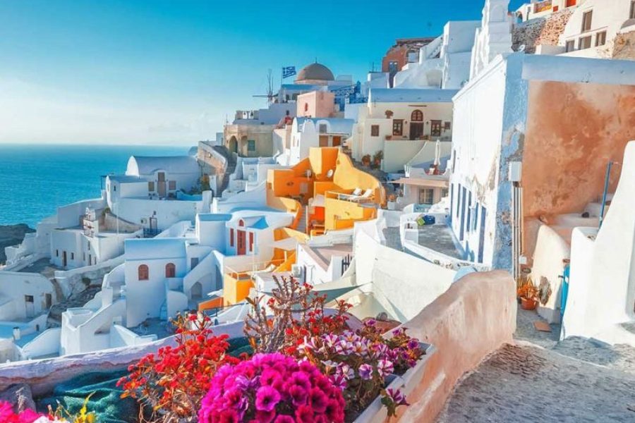 01-04 Μαΐου-Πρωτομαγιά στη Σαντορίνη! 4ήμερη εκδρομή ζωής με ηφαίστειο, Θηρασία & μαγικά ηλιοβασιλέματα! Τ.Α €398